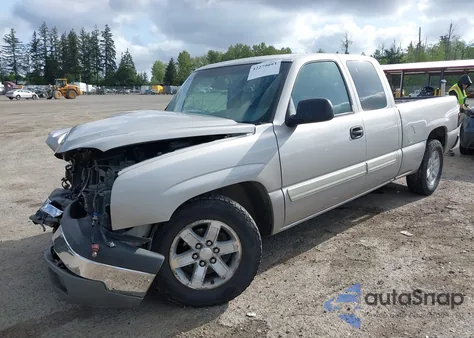 2004 Chevrolet Silverado 1500 Ls z USA, uszkodzony, nr VIN 2GCEC19VX41126720